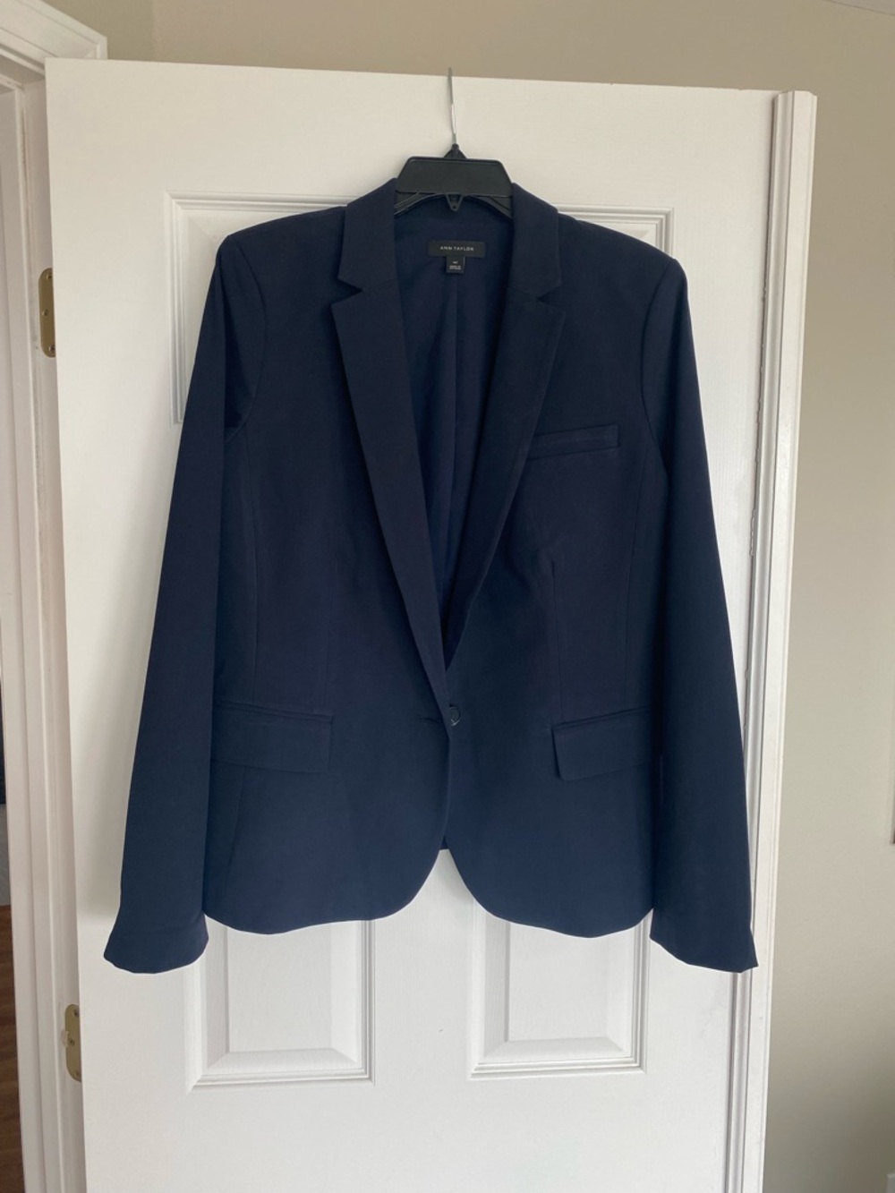 NWOT Ann Taylor Dark Navy Single-Button Blazer with Notch Lapel
